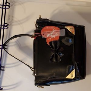 Rimen & Co Black Patent Leather Purse